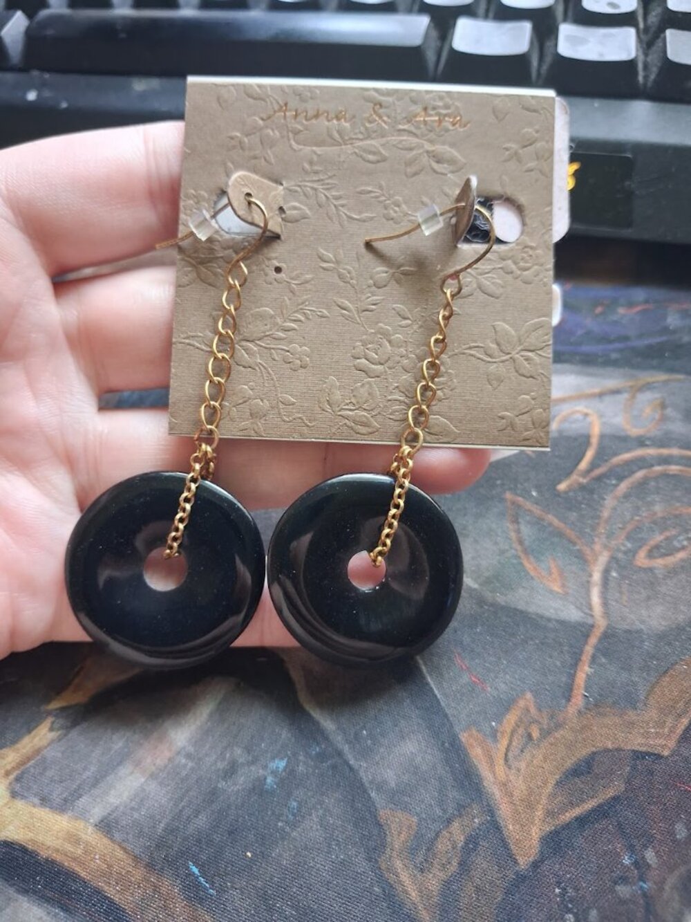 Anna & Ava dangle earrings
